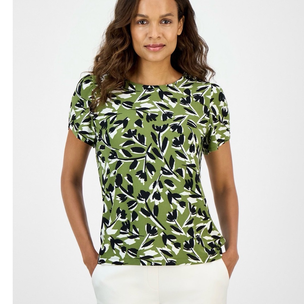 AK Anne Klein Petite Printed Tulip-Sleeve Top